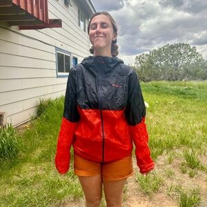 Patagonia zip up wind jacket